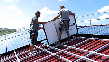 Wir montieren Solar- und Photovoltaikanlagen